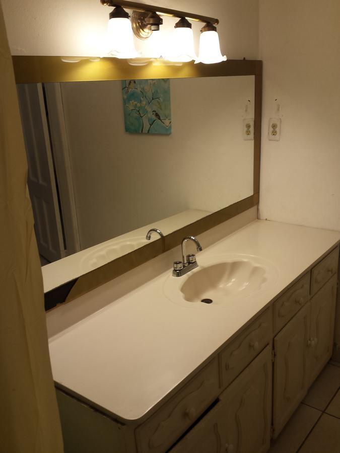 Hostal Aqui Me Quedo Сан Педро Сула Екстериор снимка